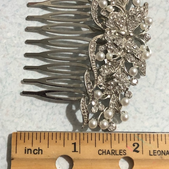 HP-Rhinestone & Pearl Studded Butterfly Comb - Picture 6 of 6